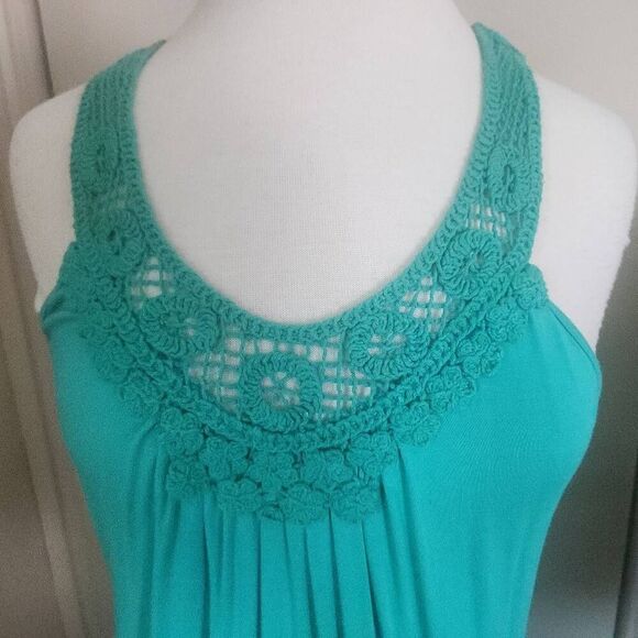 T13 Willie Smith green tank with crocheted neckline - Picture 2 of 9